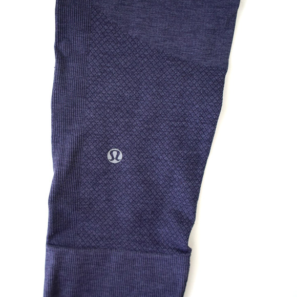 Lululemon 2014 Seamlessly Street Crop Women's 2 - Picture 3 of 4